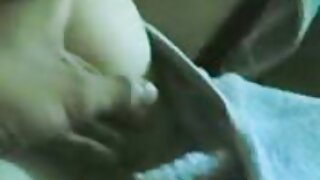 Blondie तिच्या मैत्रिणीने तिच्या मांजर fucked आला