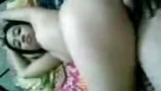 तापट वेश्या Ava Addams स्वयंपाकघरात डिक चालवते