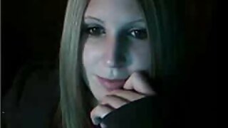 बस्टी लाल केसांची कुत्री blowjob देते आणि fucked नाही