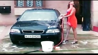 सुंदर मुलगी रे सासाकी हॉट फूटजॉब आणि ब्लोजॉब देते