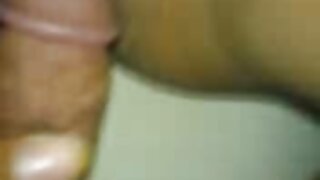 काओरू नात्सुकी ऑफिसमध्ये हस्तमैथुन करतो